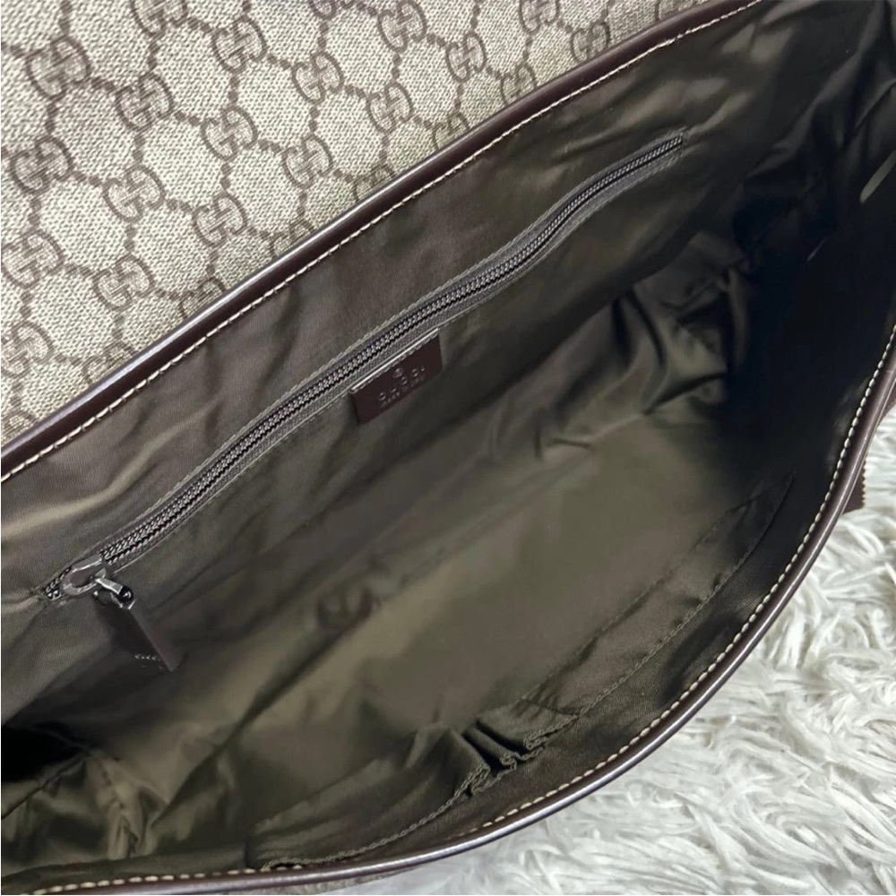 Gucci Beige Messenger Bag - Picture 11 of 16